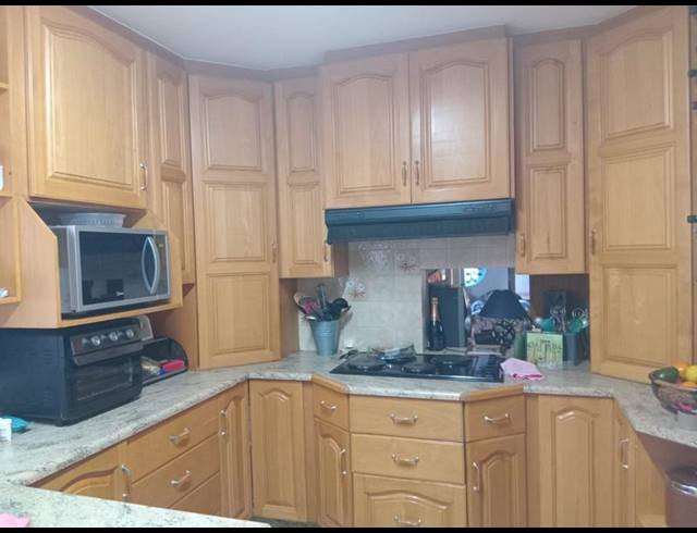 4 BEDROOM HOUSE FOR SALE IN ELDORAIGNE